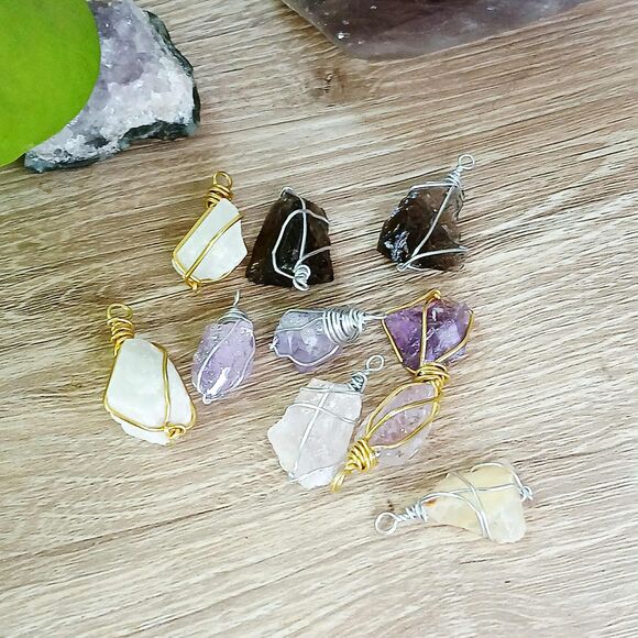 10 Piece Raw Gemstone Wire Wrapped Charms Pendants Jewelry Making Supplies - Picture 1 of 3